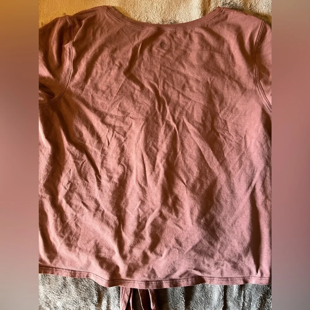 Lululemon front tie short sleeve top